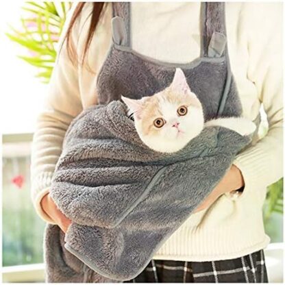 MuYaoPet  ペット猫寝袋 抱っこ用エプロン ポケット 猫 ニャンコ 小型犬 キャリア 抱っこ紐 カンガルーポケット ペットスリング 毛粘着防止 暖かい ブランケット 防寒対策 (S, 灰) - 画像 (4)